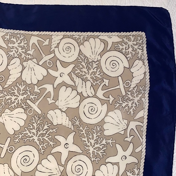 Vintage Givenchy Womens silk scarf - Picture 6 of 12